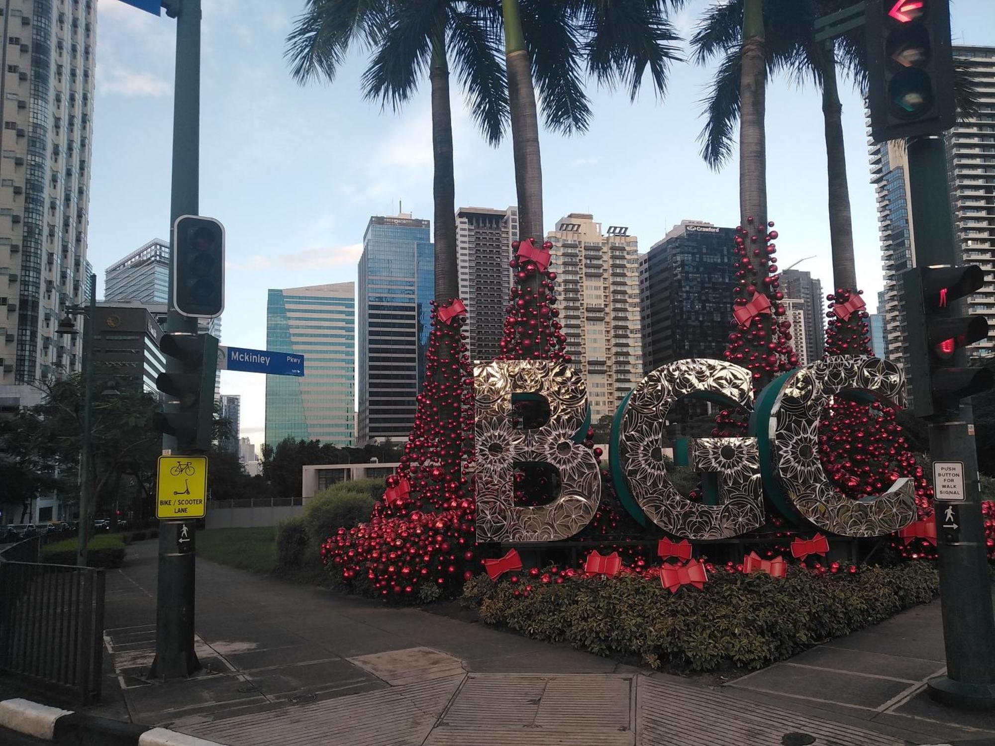2 Bedrooms Units Forbes Area 5Th Avenue Bgc Center Manila Eksteriør billede